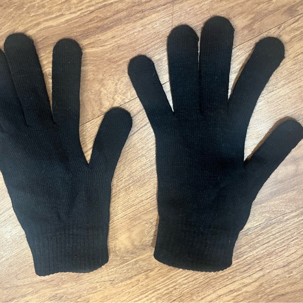 3/$15 Brand New Unisex Black Knit Gloves Large